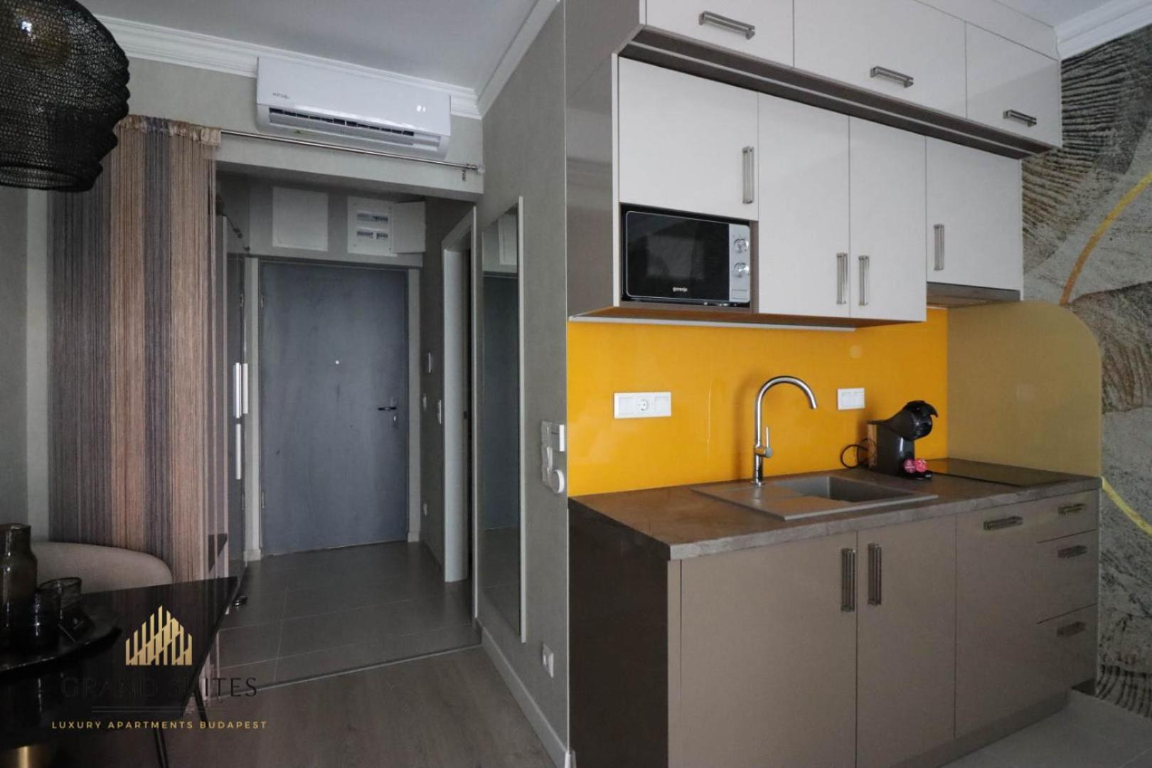 Grand Suites Promenade บูดาเปสต์ ภายนอก รูปภาพ