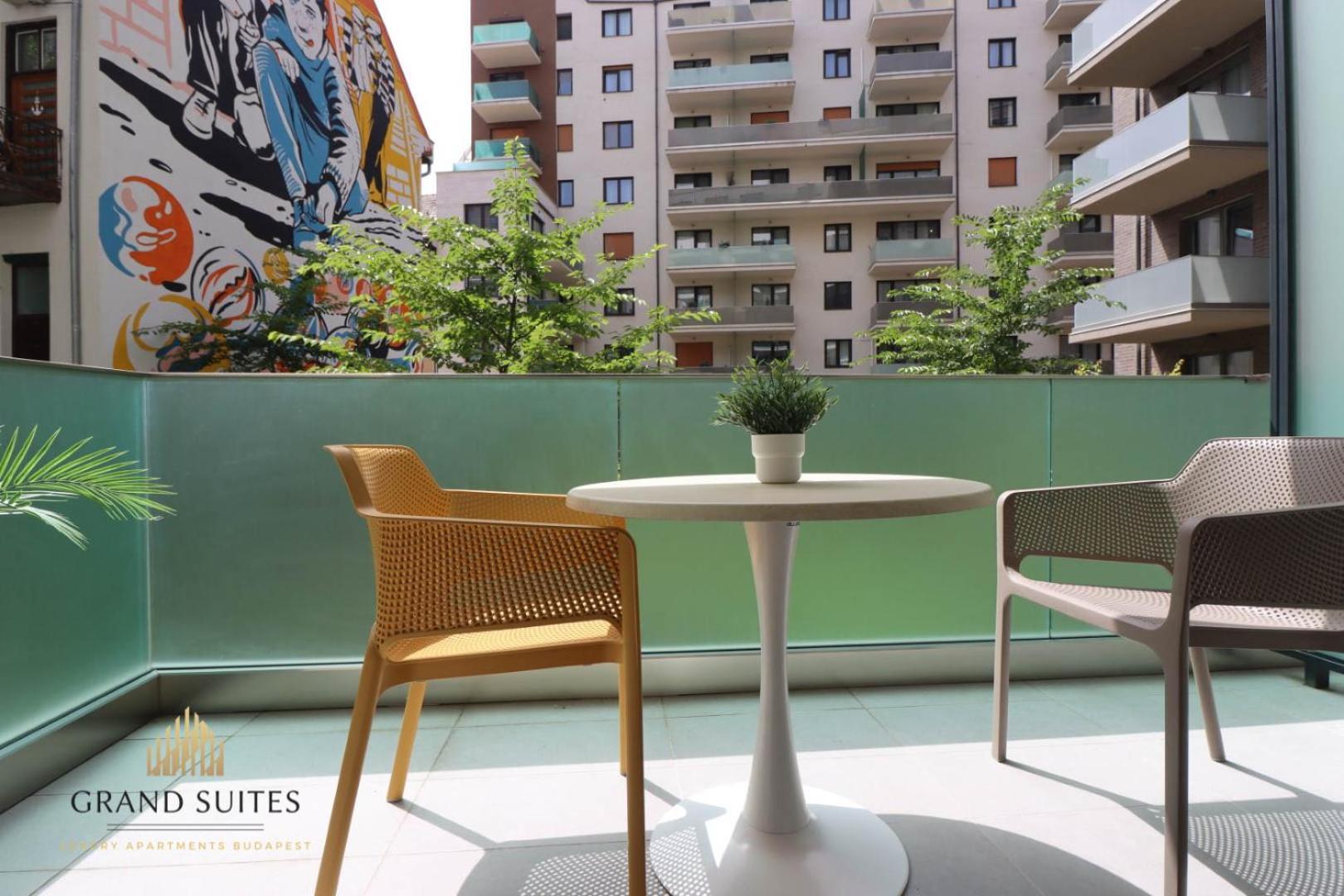 Grand Suites Promenade บูดาเปสต์ ภายนอก รูปภาพ